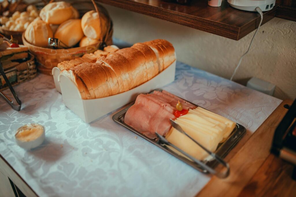 ホテル朝食ビュッフェのイメージ
