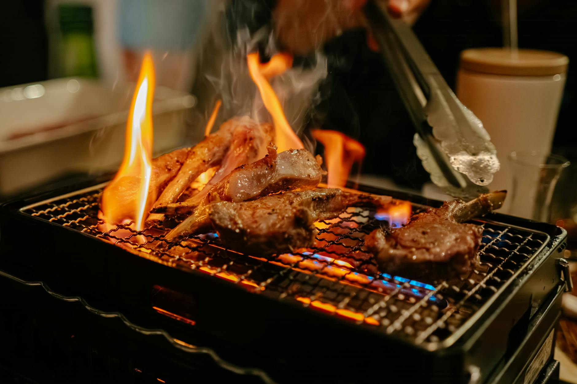 ジンギスカンの鉄板焼き