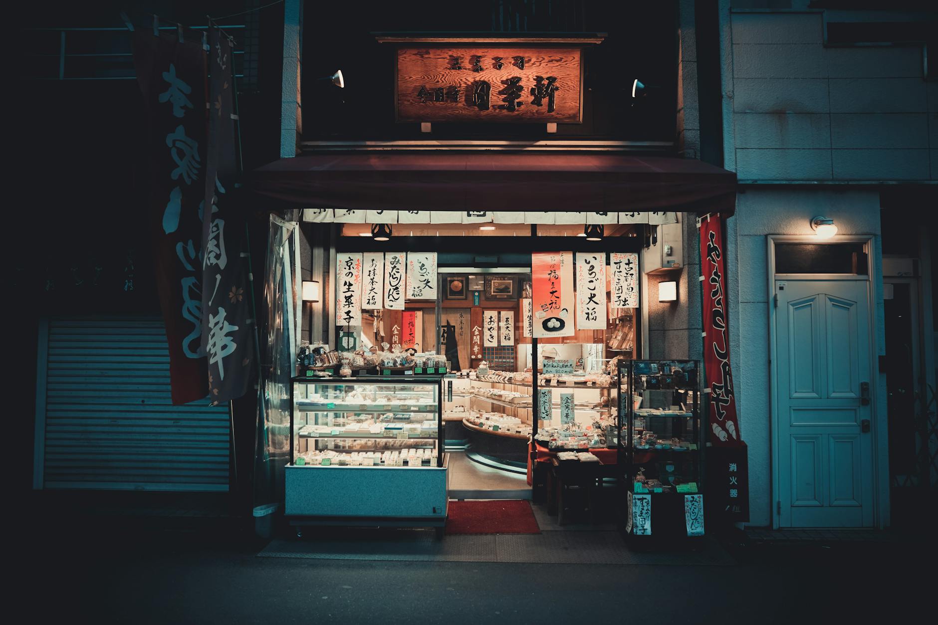 天神の夕暮れと街の風景